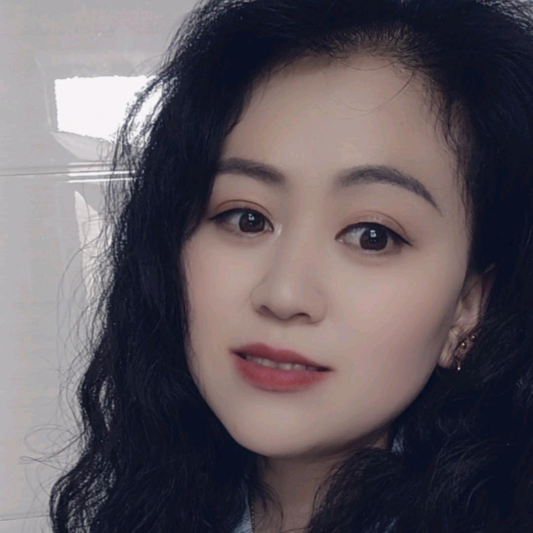 王小英