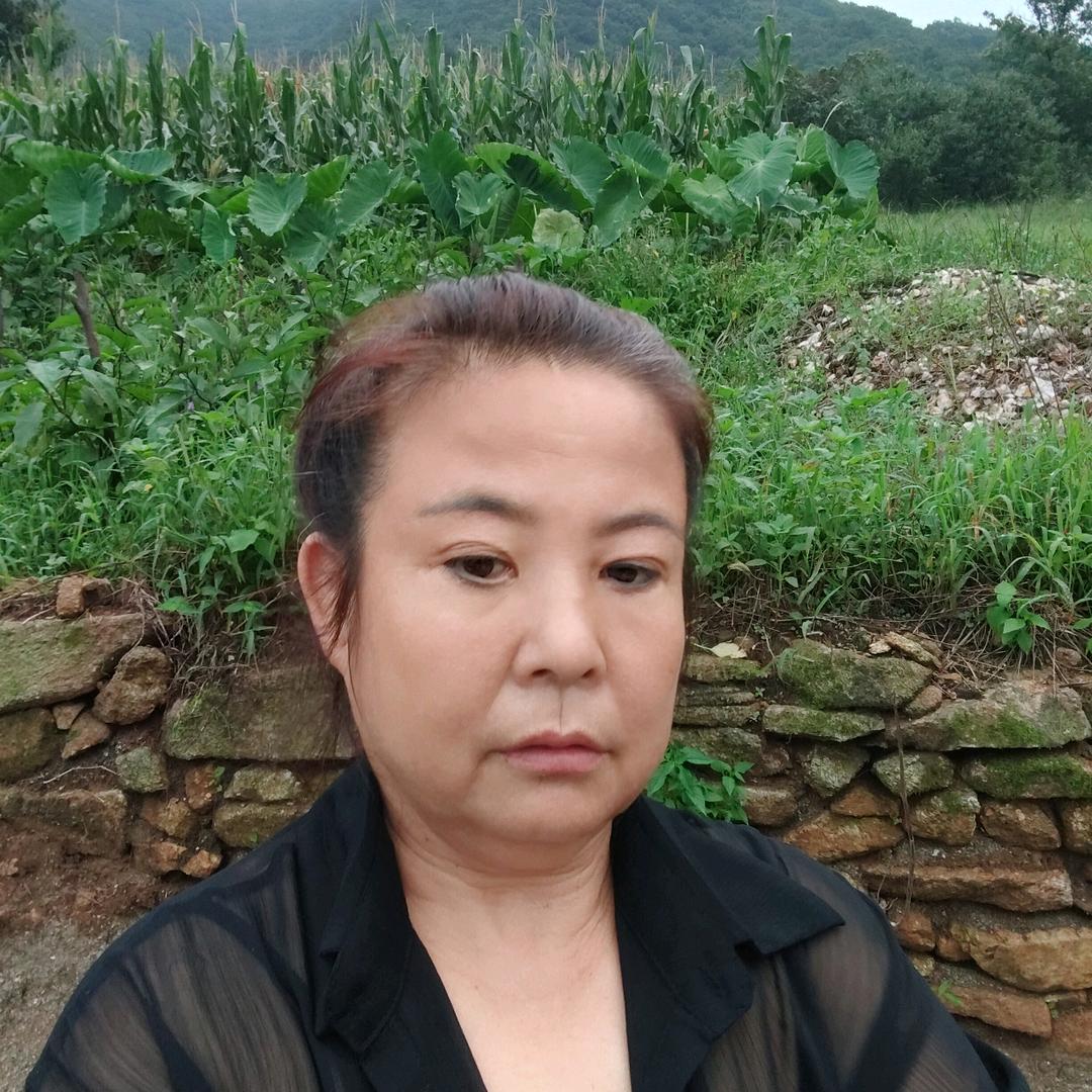 辽宁英姐🌹晚9点10分开播🌹