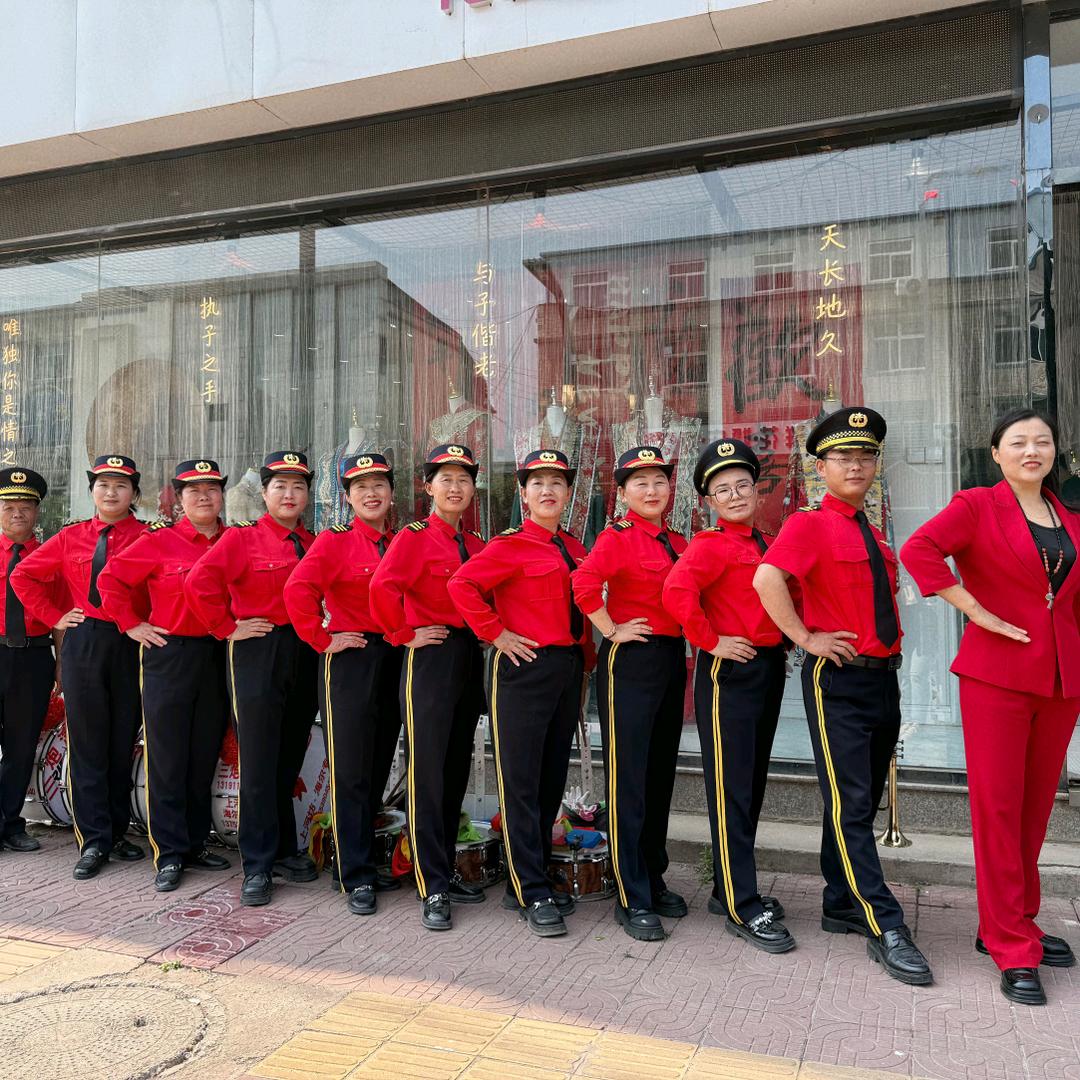 三炮演艺小号手关彪