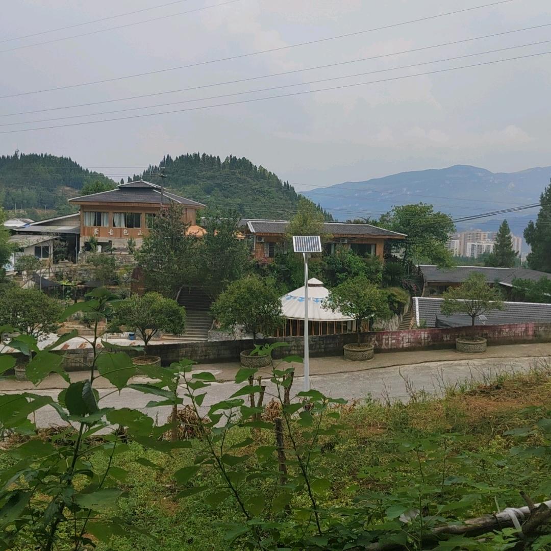 正安蒙古包山庄