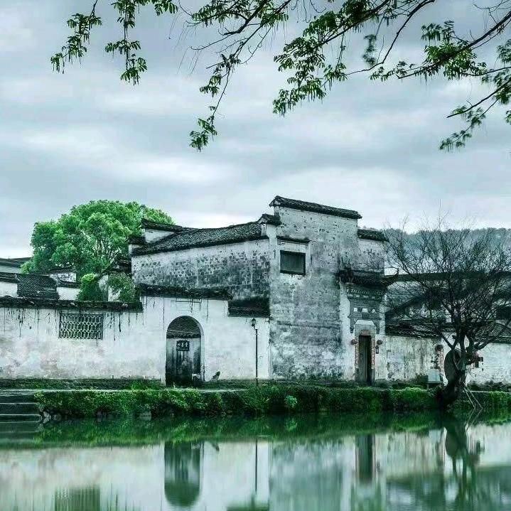 小伙挺帅