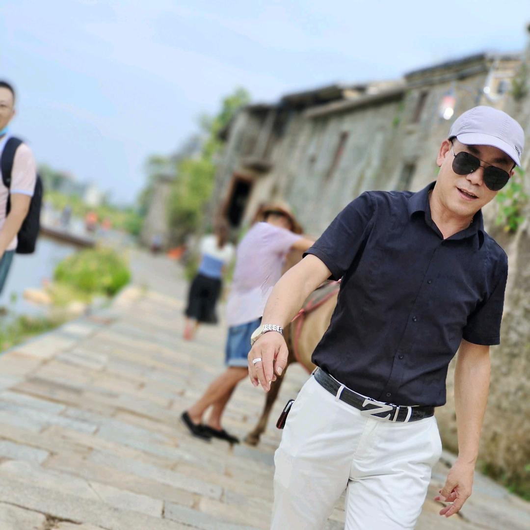 @砺砺风行🇨🇳莫问前程