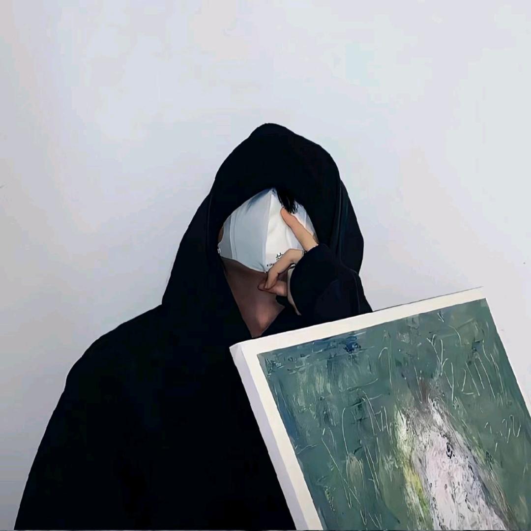 高昂.