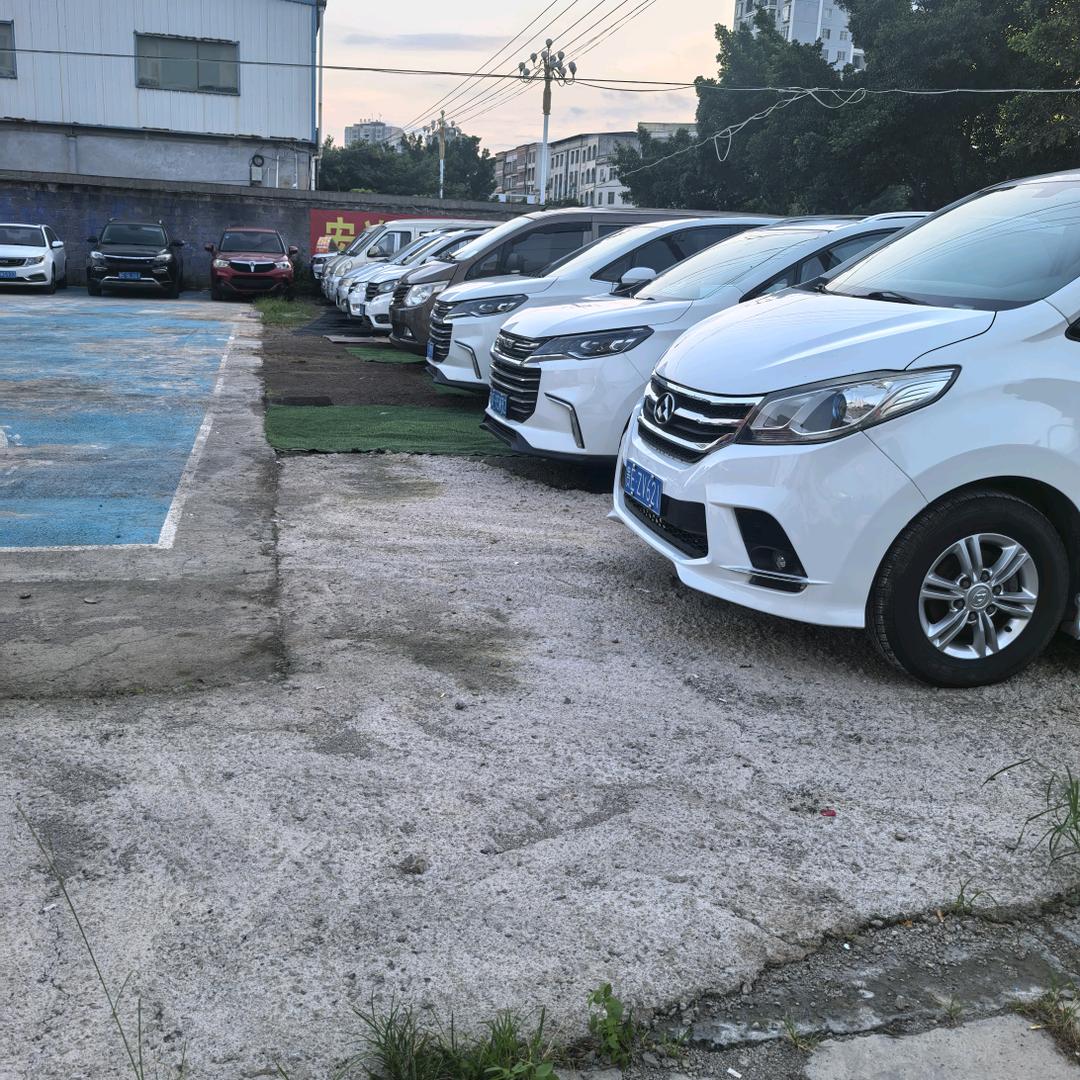 义龙新区宏达二手车