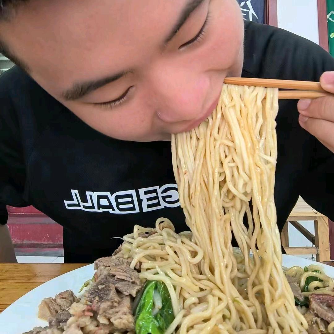 一顶鹤·阳春面