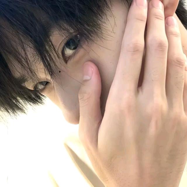 白