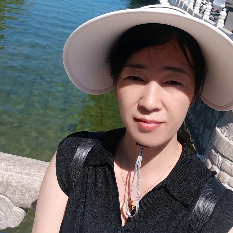 卫辉英特纳珠宝娟儿