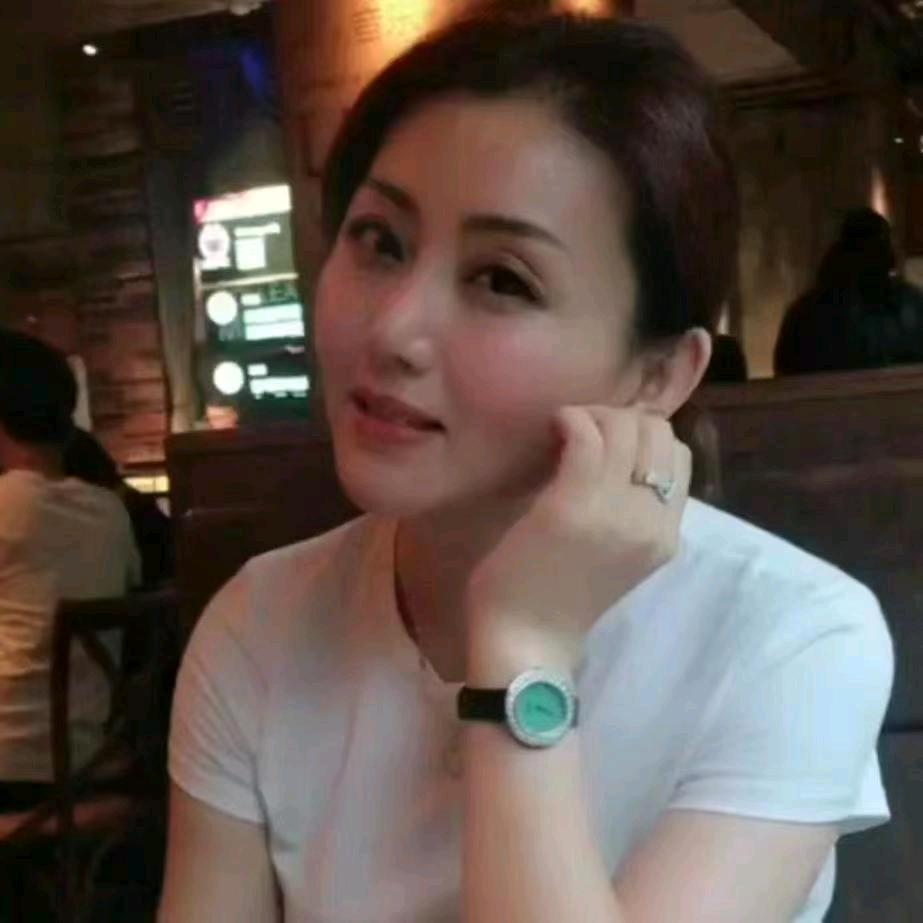 酒庄老板娘   🍸班长🍸