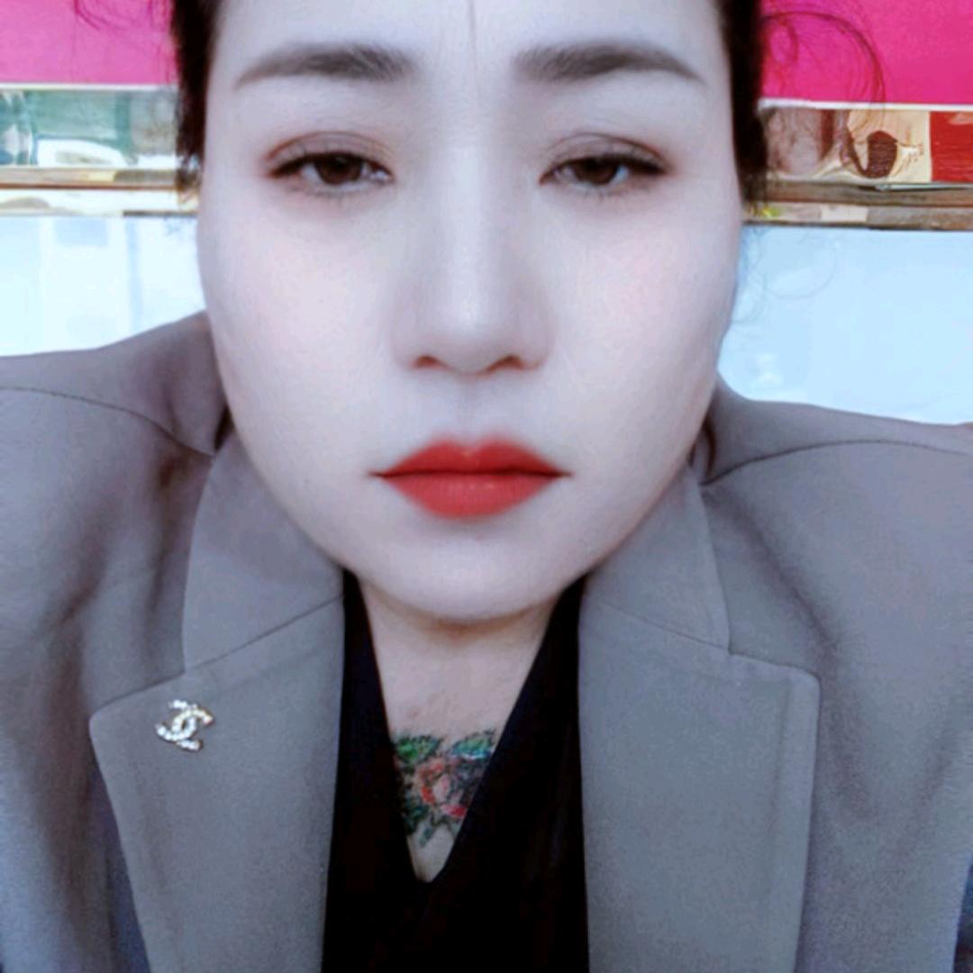 是黑玫瑰