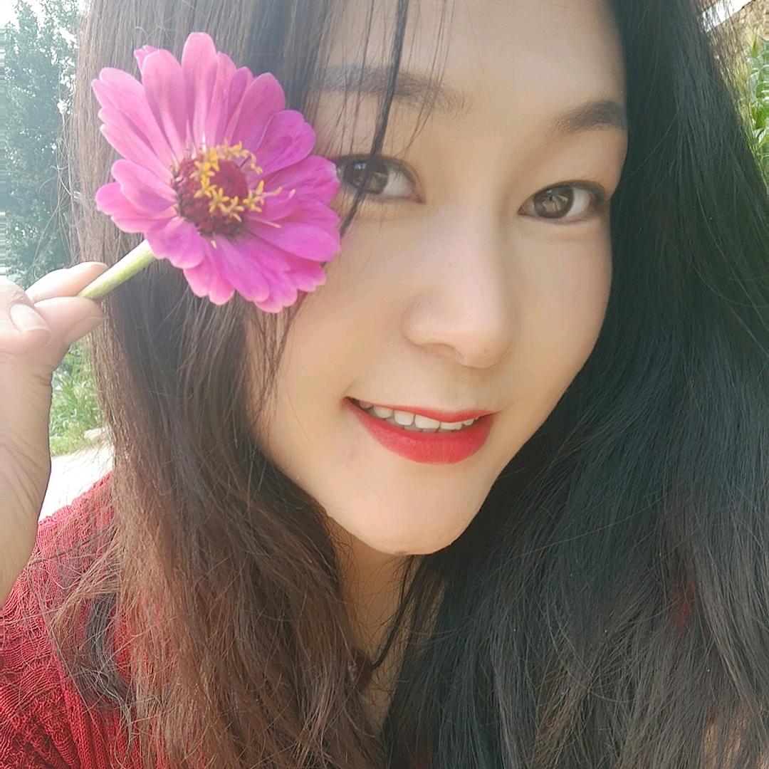 刘梦娜/爱唱歌