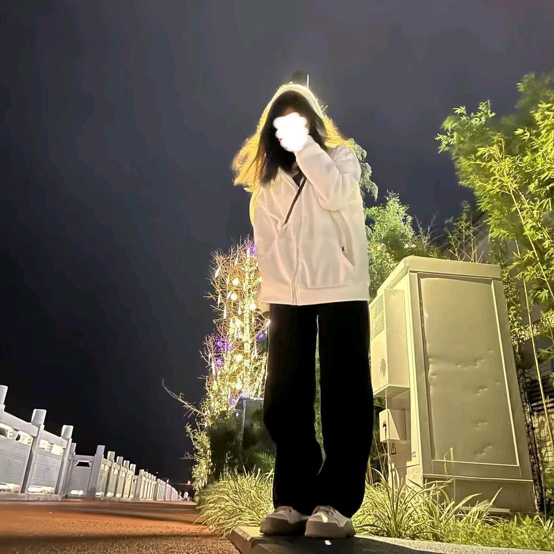 被窝探险家.