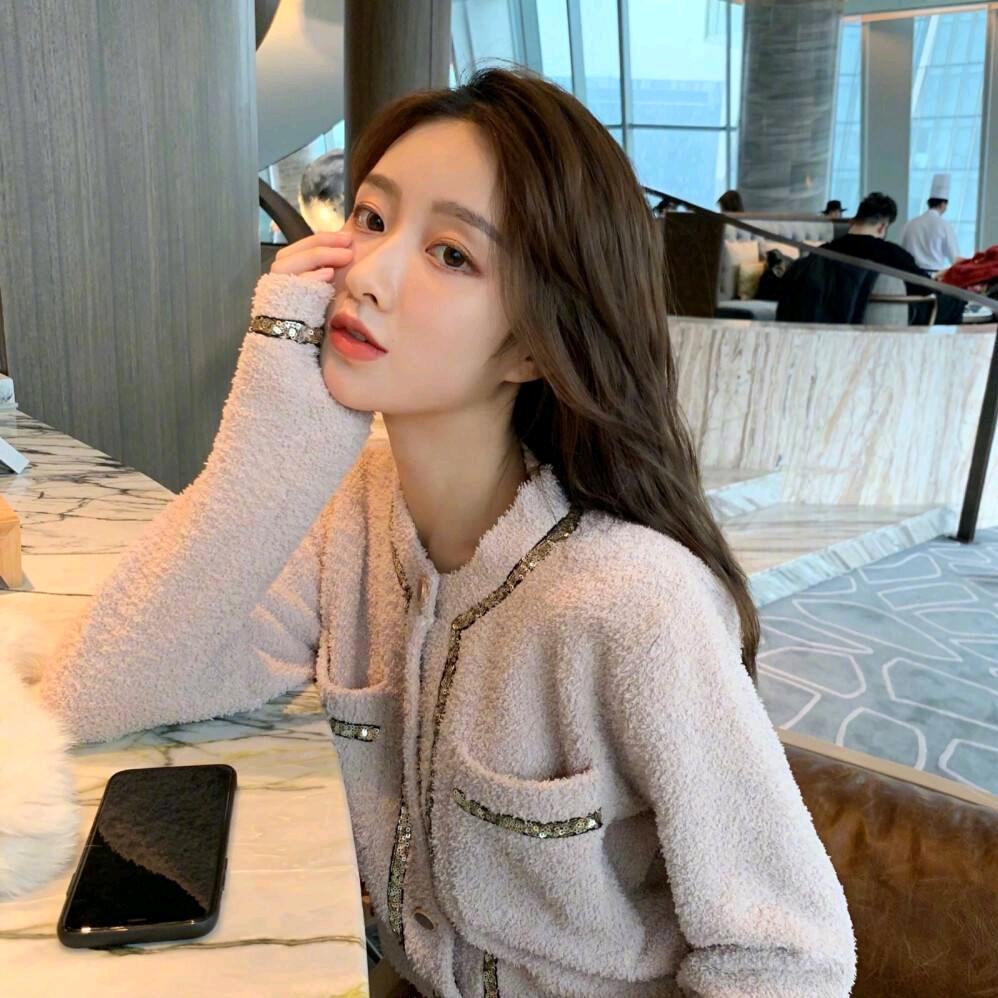 丫头@回眸一笑百媚生（妃）