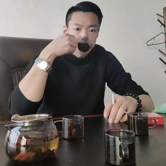 辉