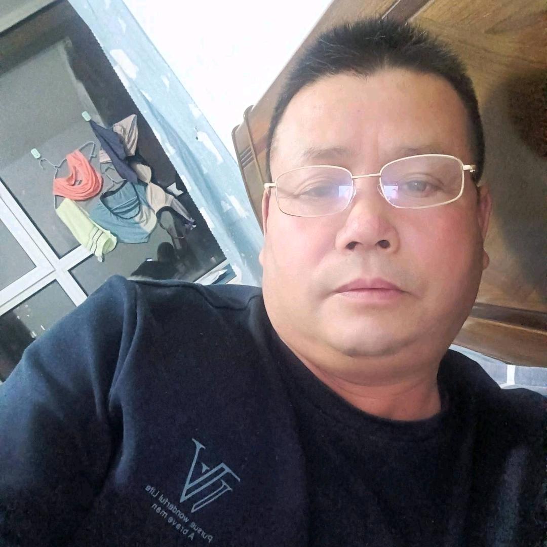 抱怨没有用。一切靠自己。