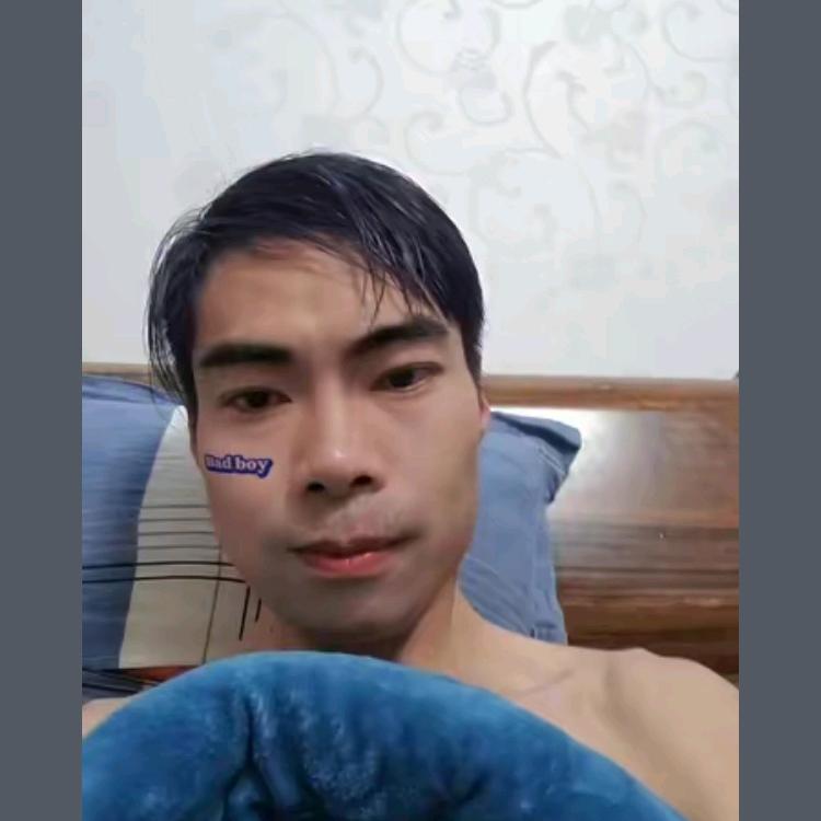 外墙水包砂，室内装修