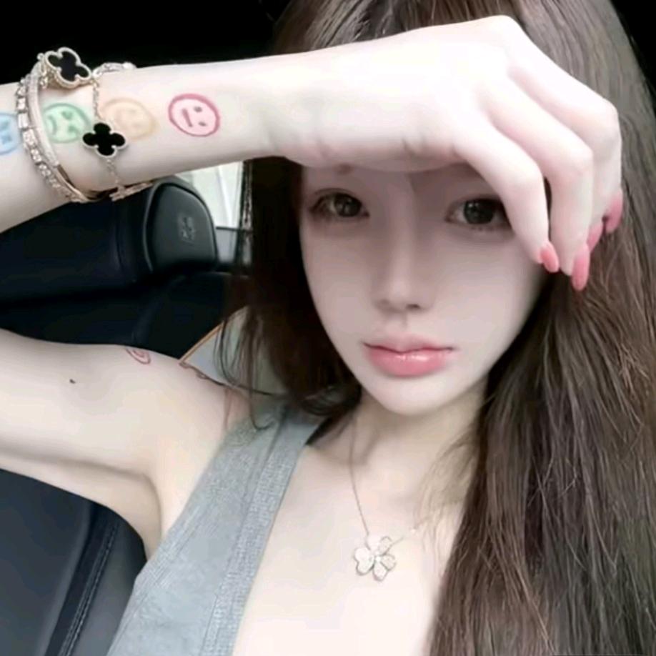 媄 怡⚜️