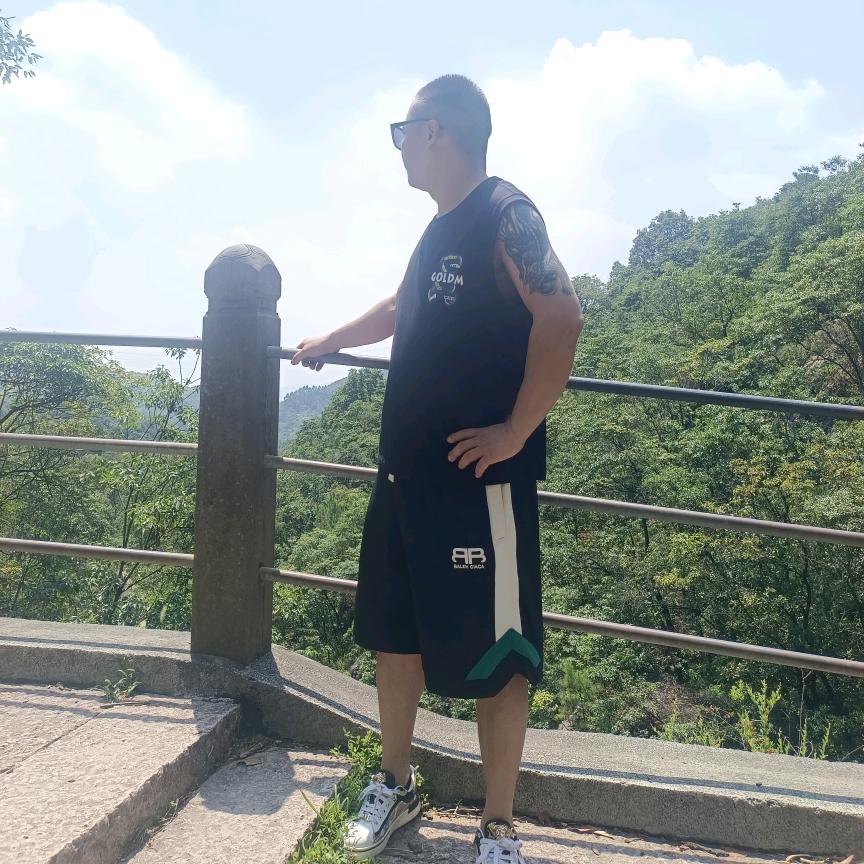 黄金万两