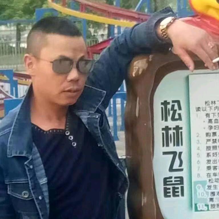 白土，冯冯冯哥