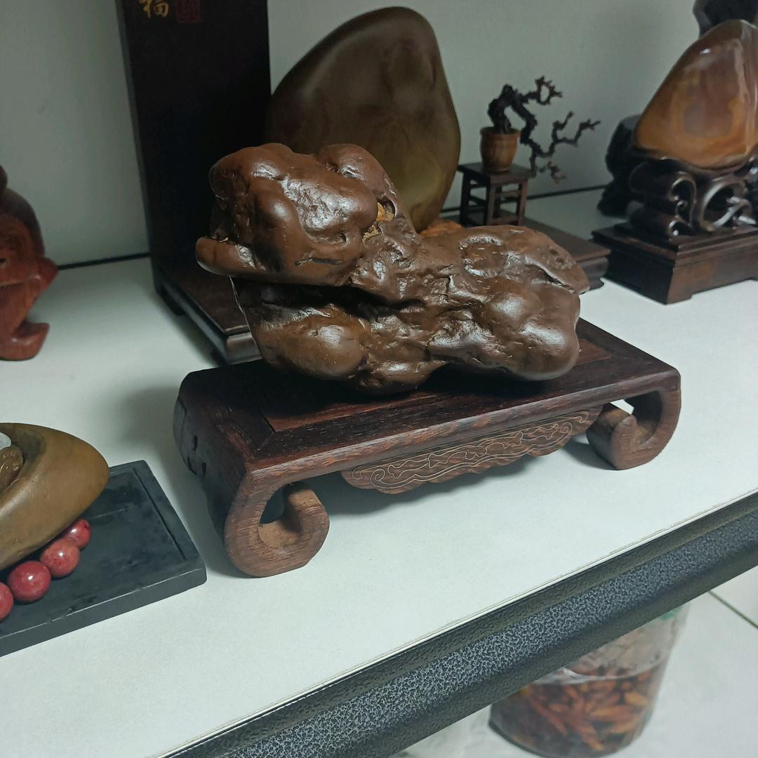 默默