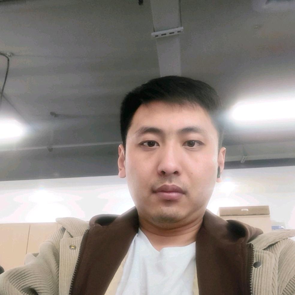 童宇忆童年