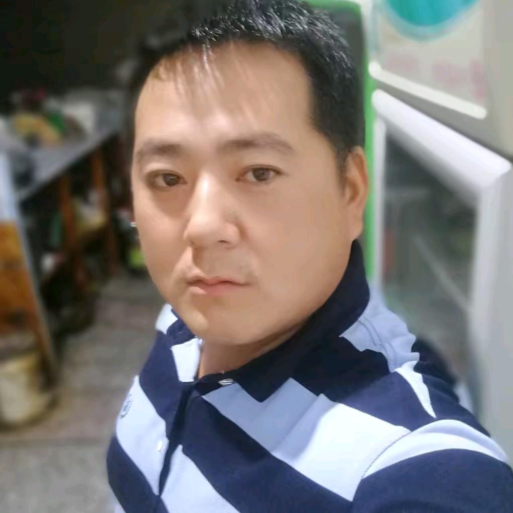 倪跃