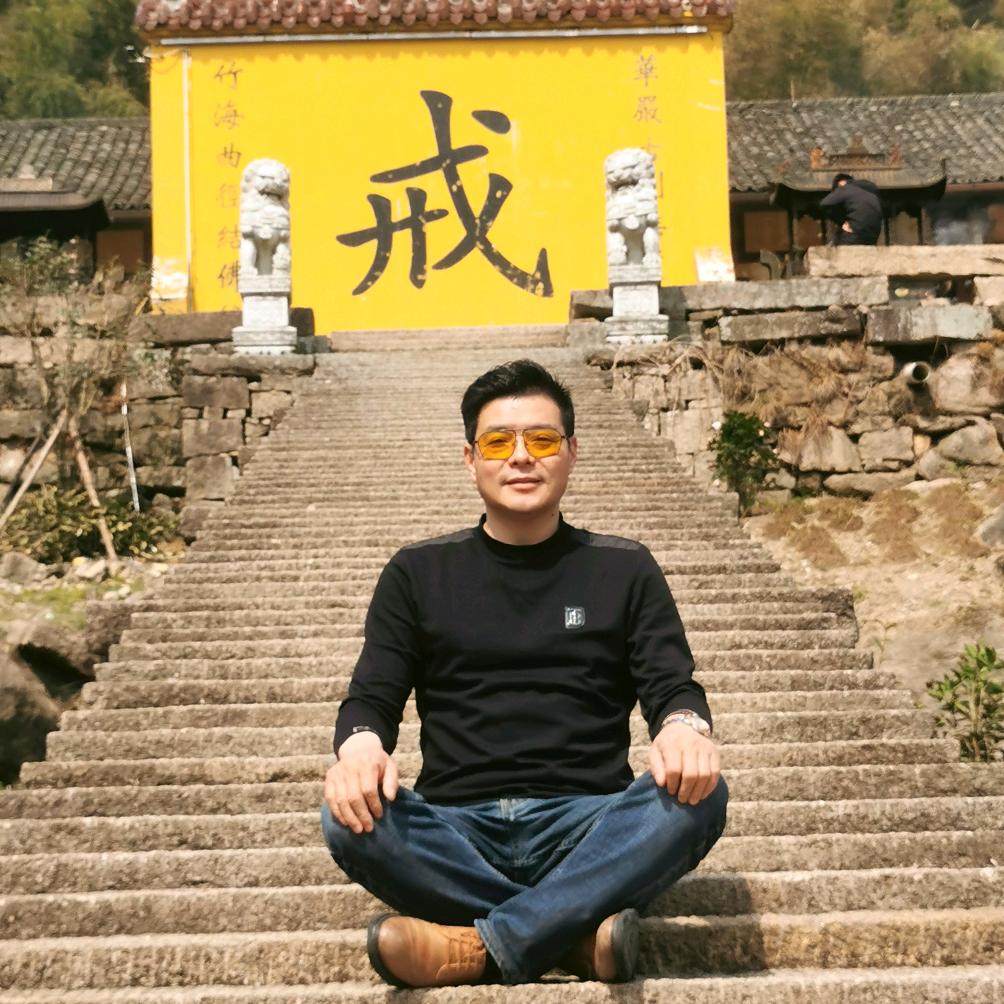 龍人一筆