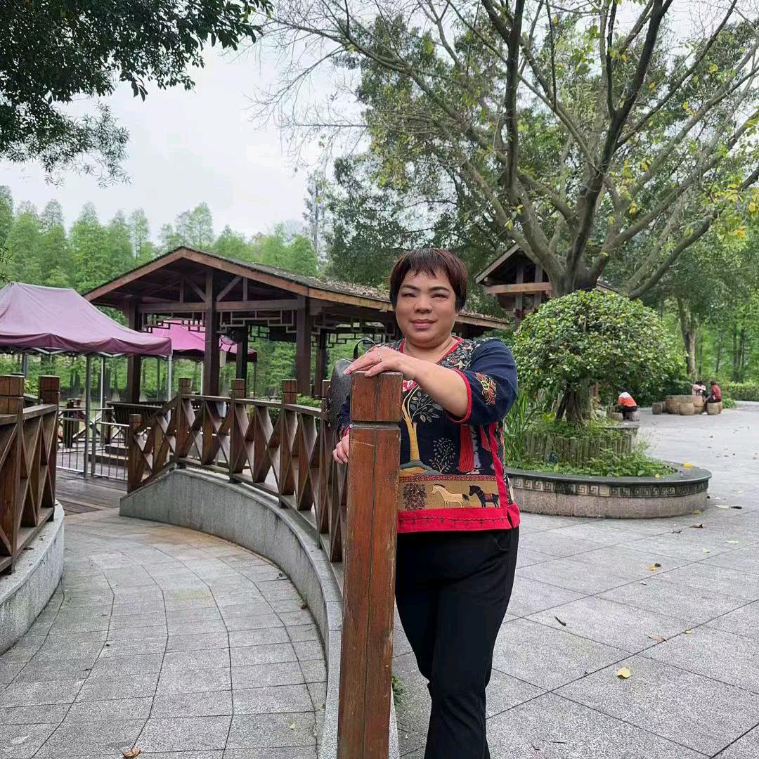 春怡绵绵