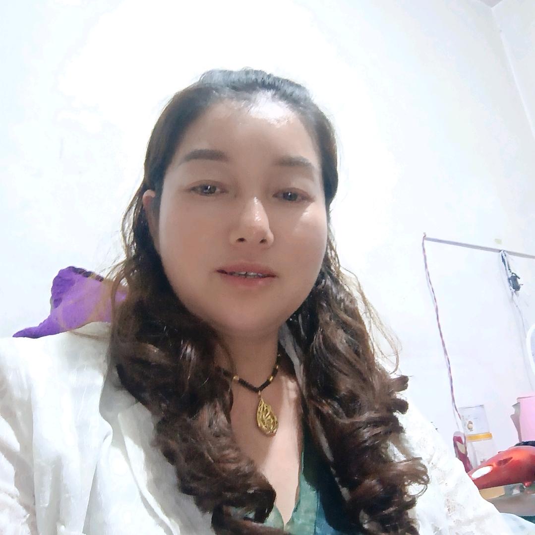 蒋群