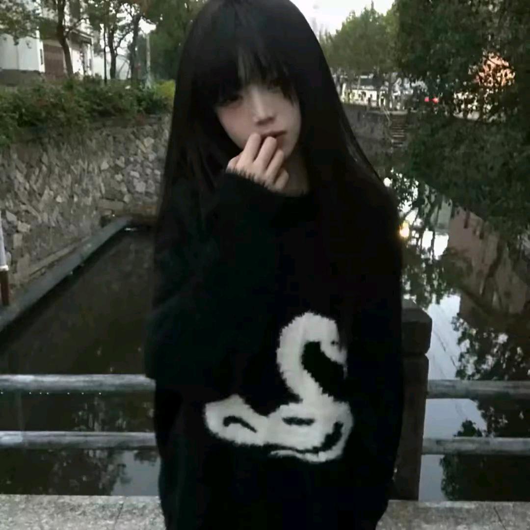 四月