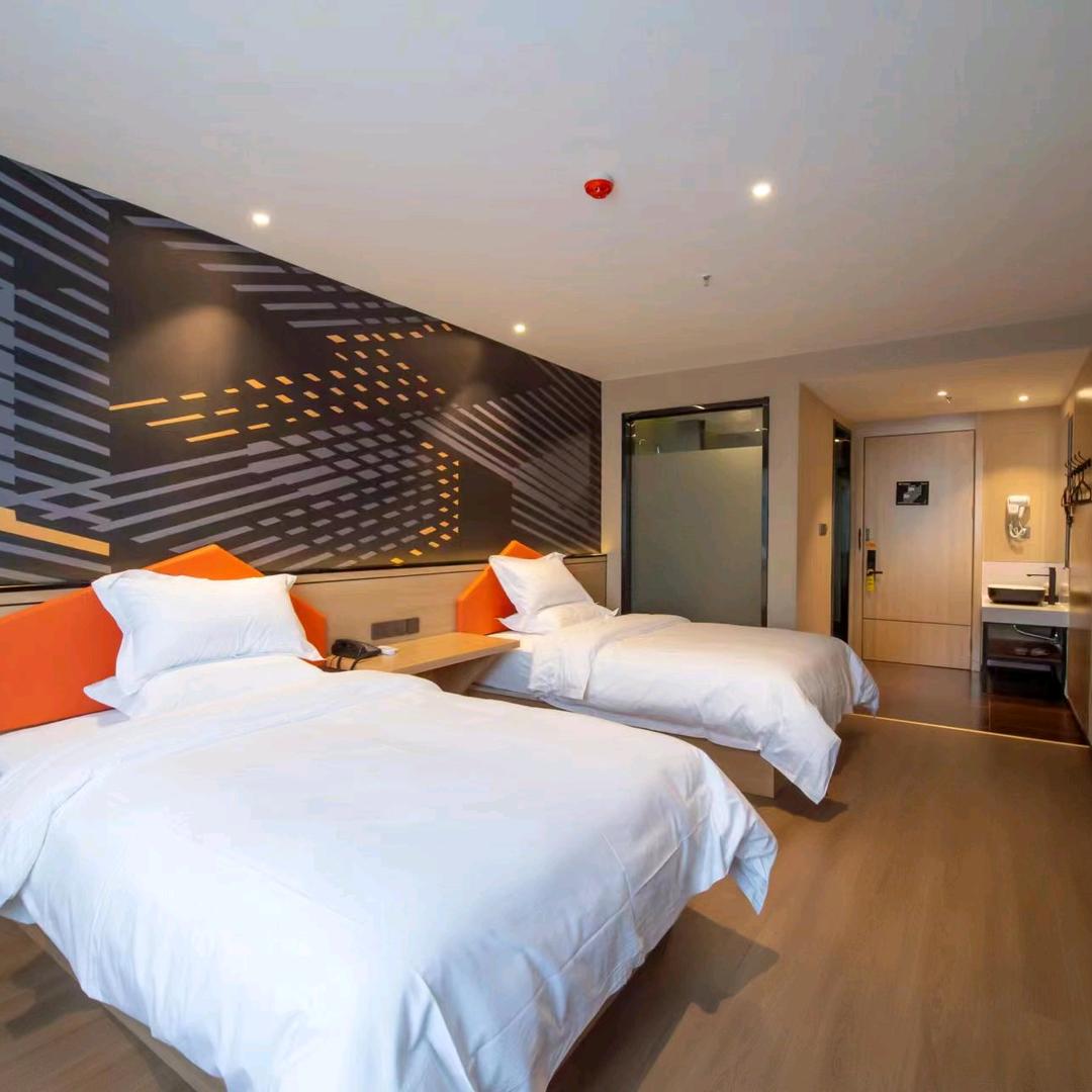 万事皆可成（如家派柏.云酒店）