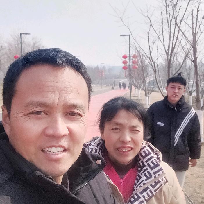 济宁天隆汽车销售中心