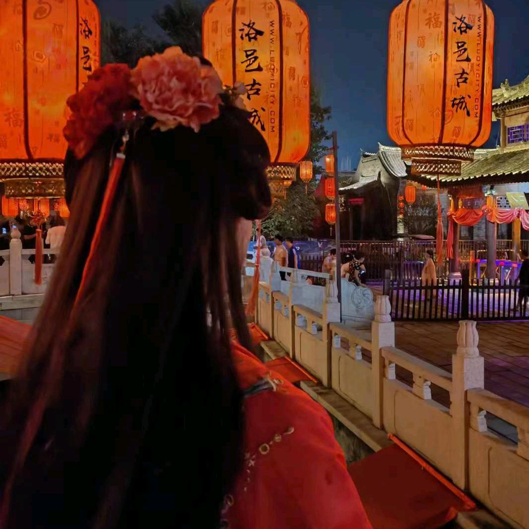 睢零映菱