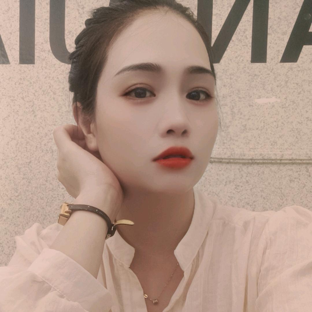 艾🌱橱窗