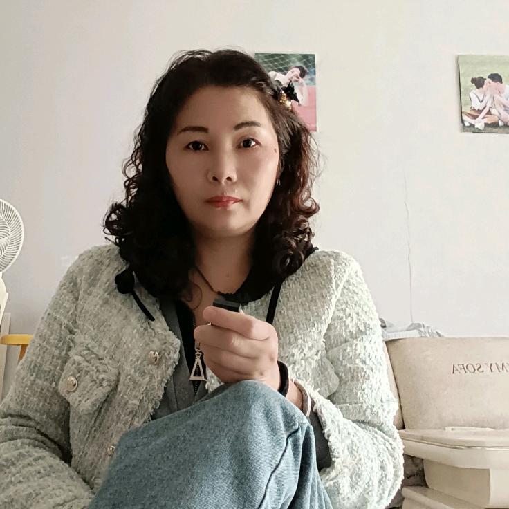 @芳芳兜里有糖