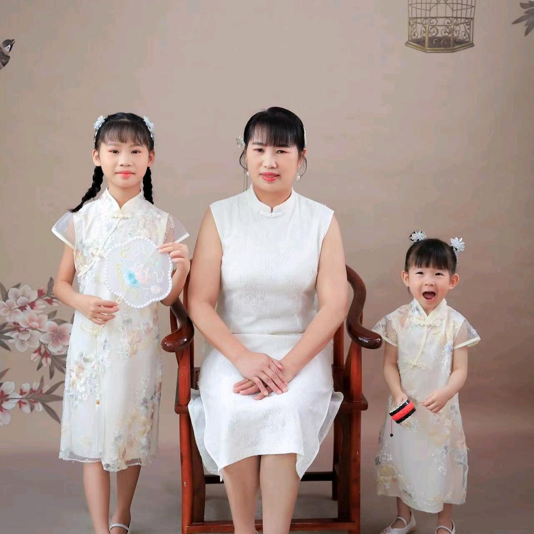 我是70年人。龙盘人。我在宜州卖豆腐圆。