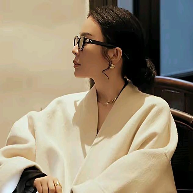 潘依绣直播精选号