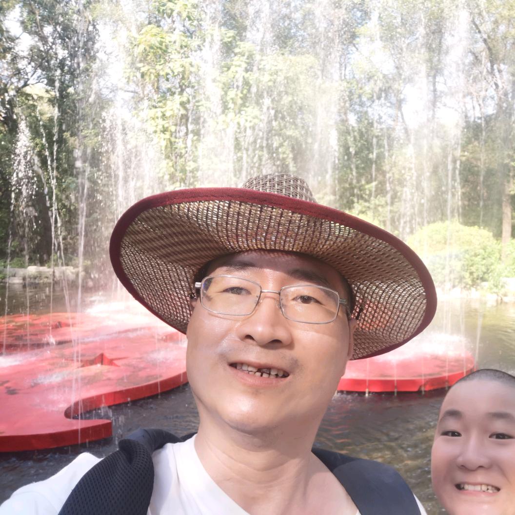 东方明头像
