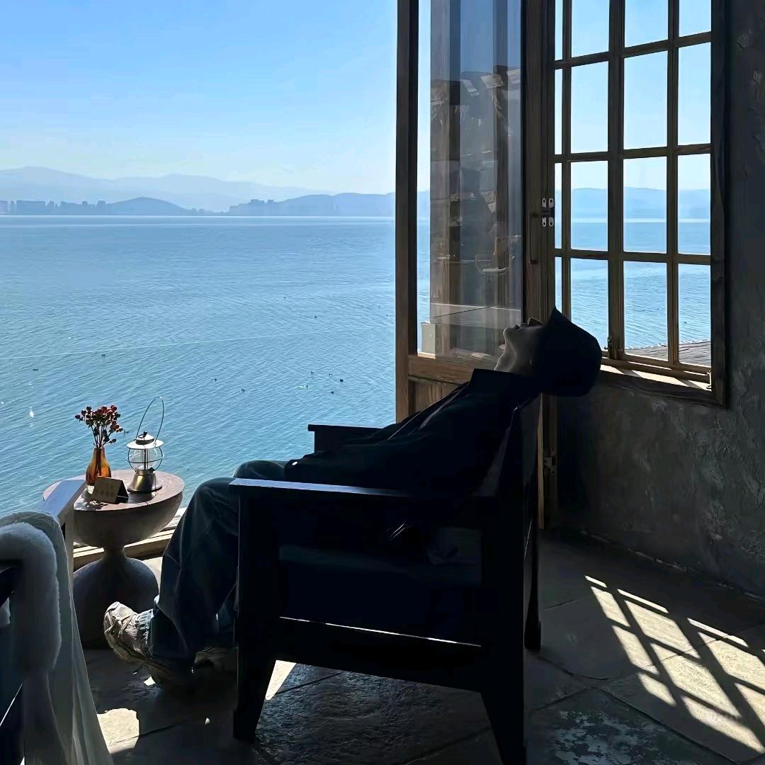 这是我的两把枪，一把叫射，另一把叫啊