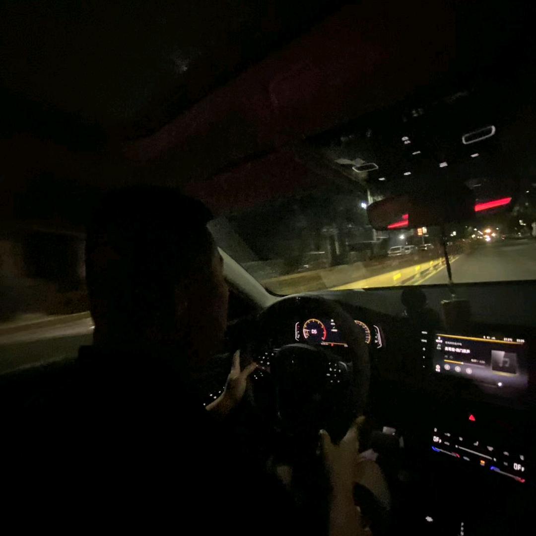 A阿牛    人红命硬