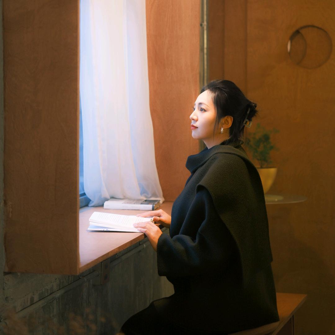 ༺ཌༀ一介俗人ༀད༻