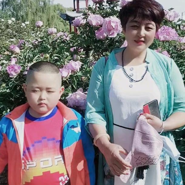 带刺的玫瑰只看不能动花花