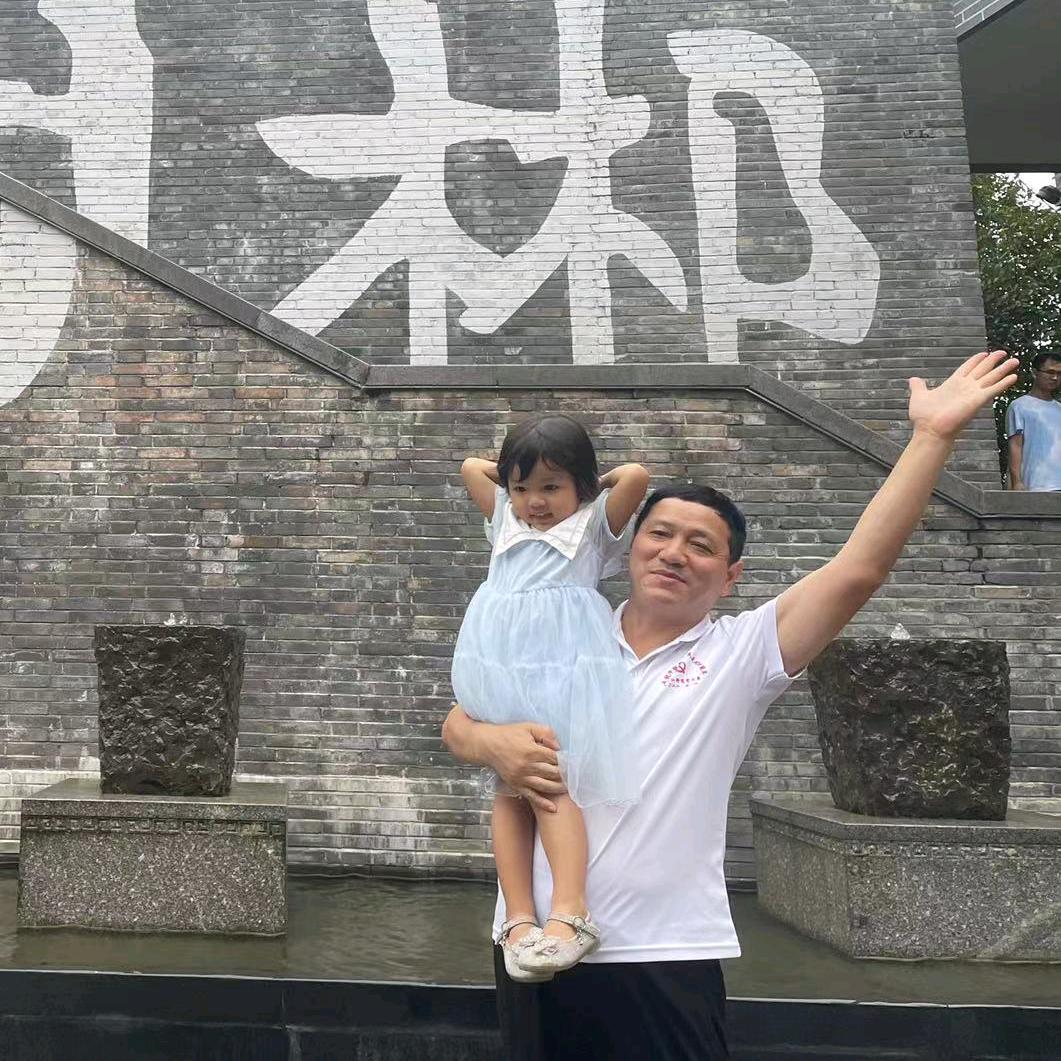 李志明