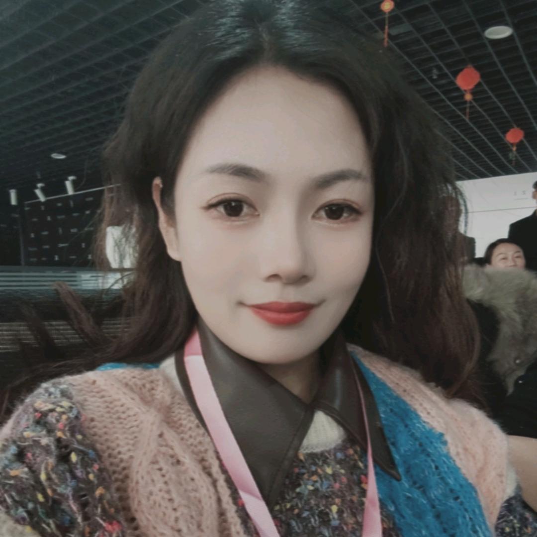 唐河徒手面雕妮妮老师