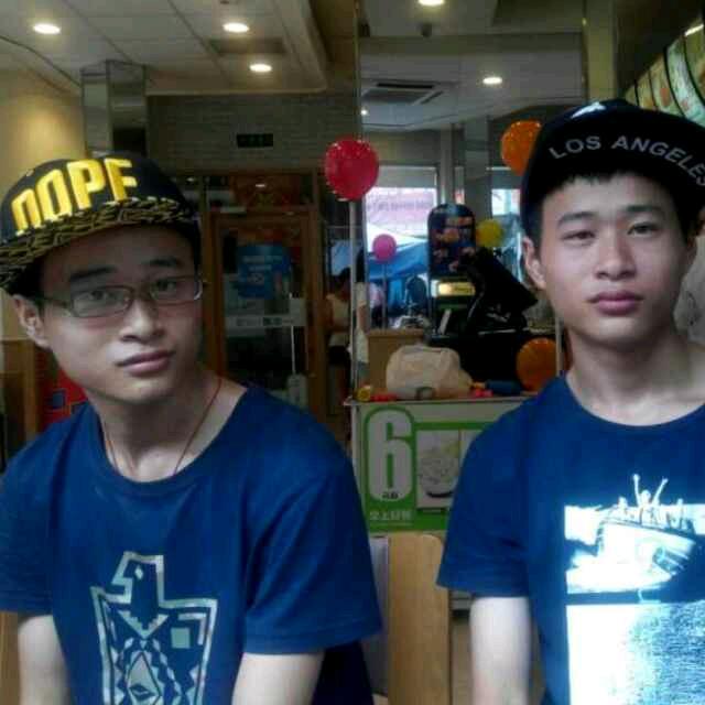 双胞胎儿子妈妈