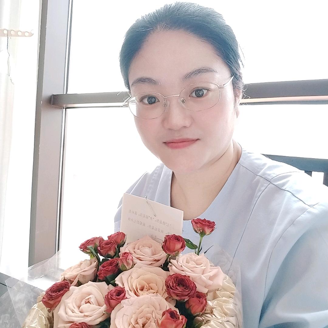 💕高级母婴护理师💫张老师