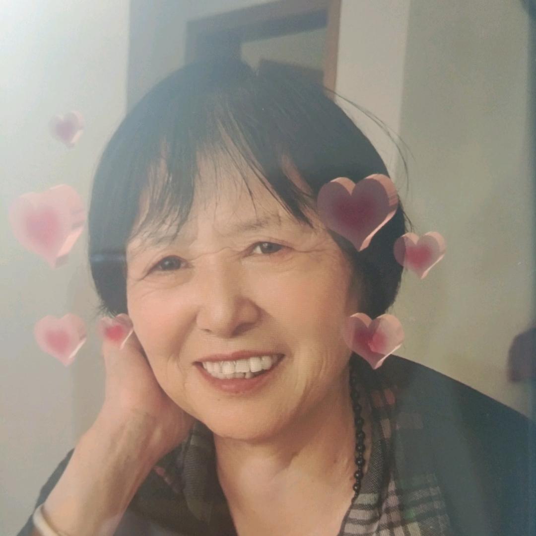 佩英