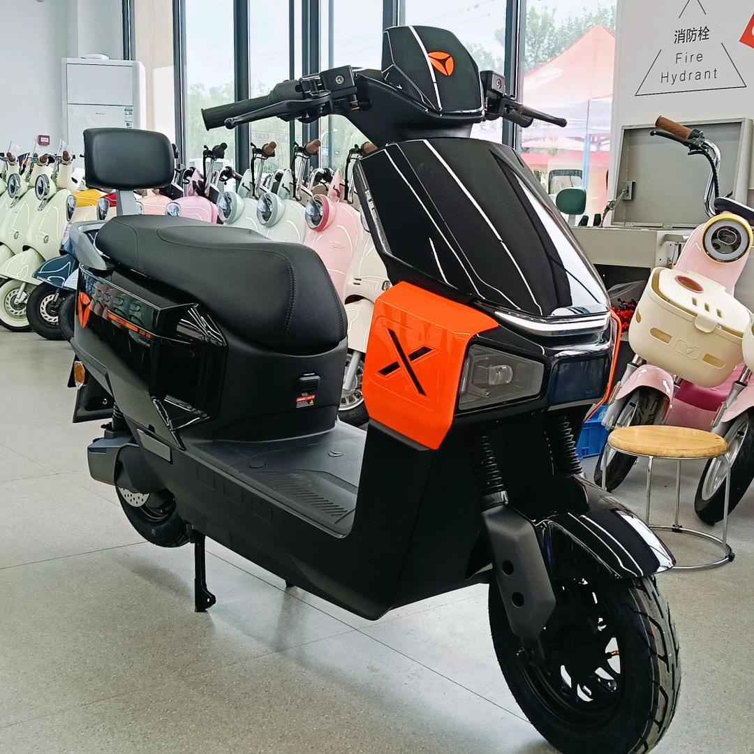 兰考雅迪地标店  吴
