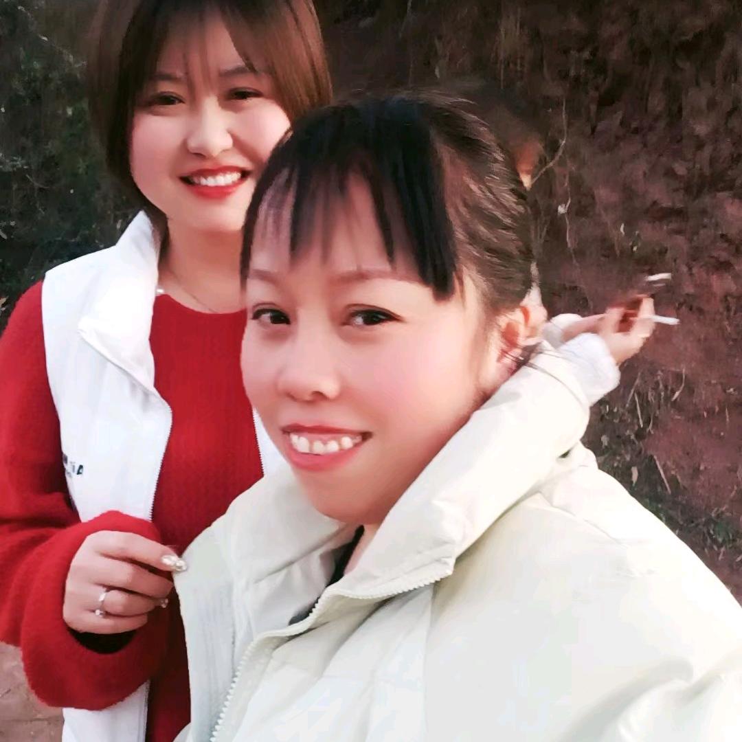 李晓燕是梅梅爱徒