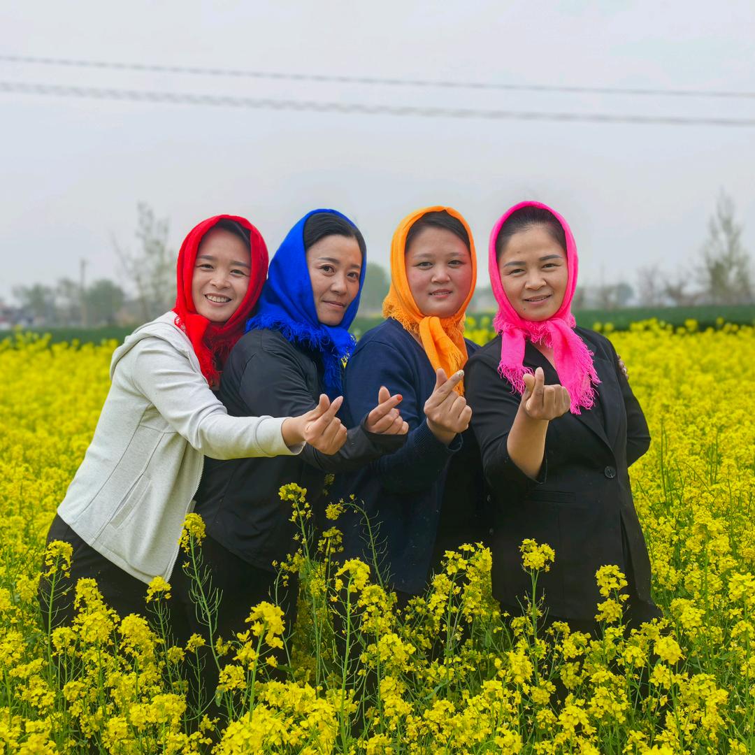 笑灶姐妹