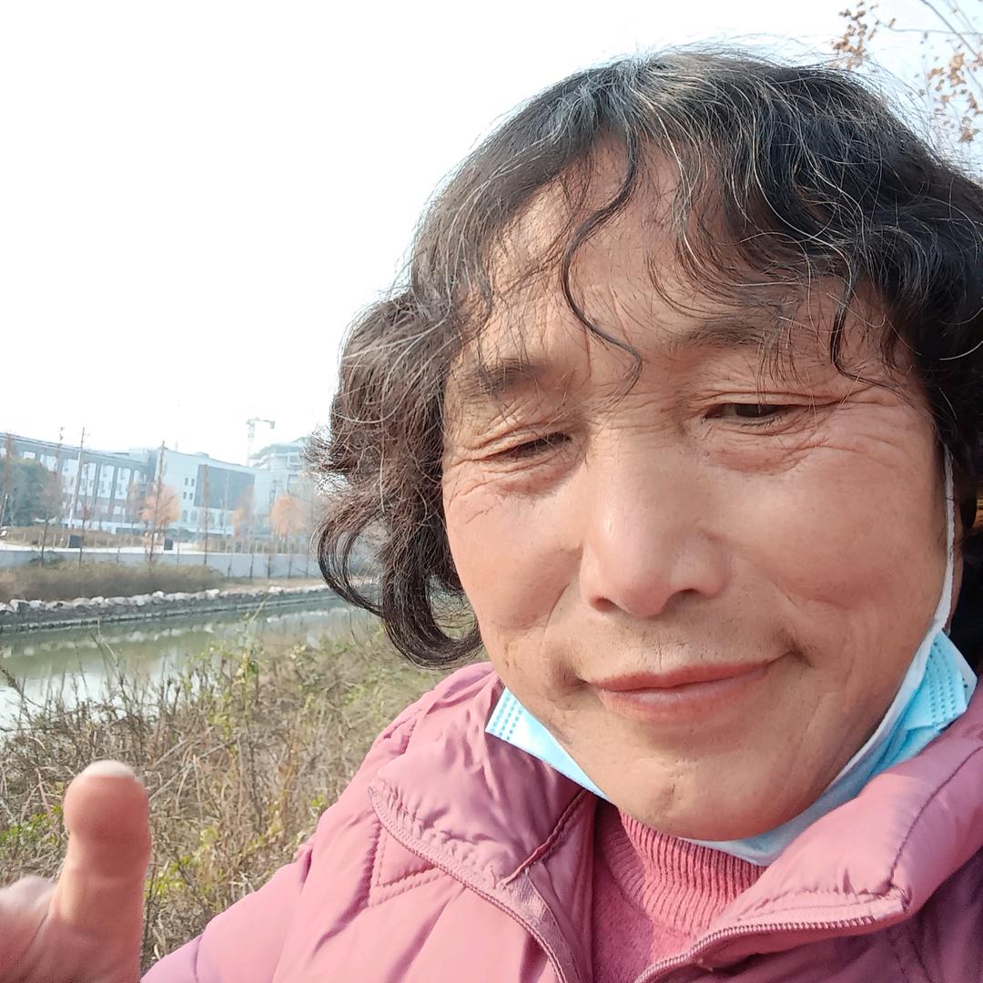 三个宝宝的奶奶